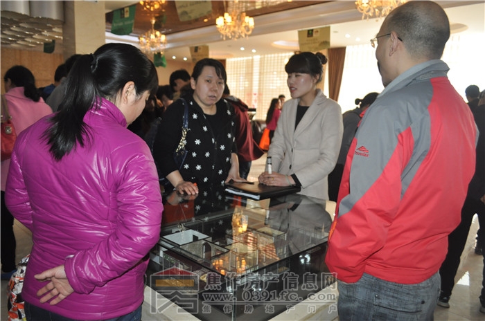 2015年3月21日小虎看房團(tuán)走進(jìn)金德利·翡翠長堤