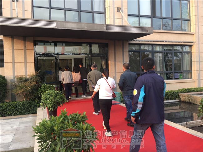 11月4日小虎看房團之建業(yè)·公園里