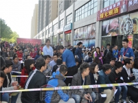 4月23日金山·東方花園南園二期VIP認(rèn)籌