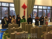 12月27日小虎看房團走進建業(yè)·公園里